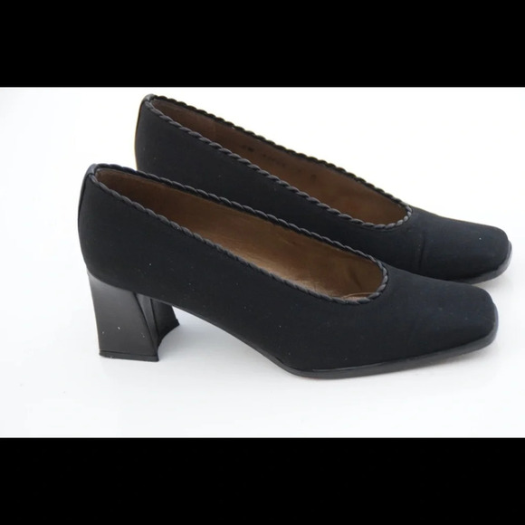 Stuart Weitzman low heels - Picture 7 of 8